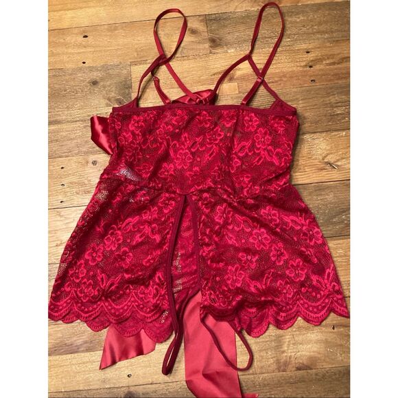 Lingerie Medium red bow crotch less lace sexy bodysuit - Picture 7 of 8